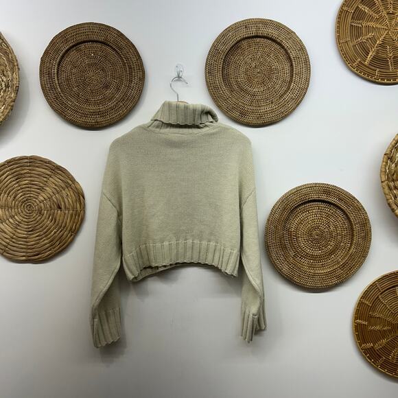 H&M Cropped Turtleneck Sweater Large Knit Oversized Crop Neutral Minimalist Rib - Picture 2 of 7